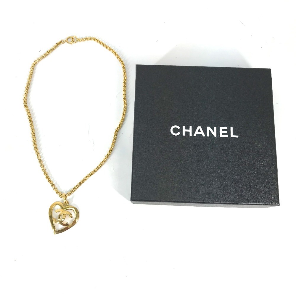 CHANEL Vintage Gold Necklace - Picture 9 of 9